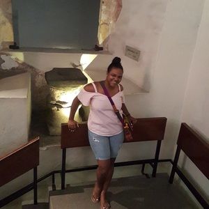 Meet your Posher, Pam